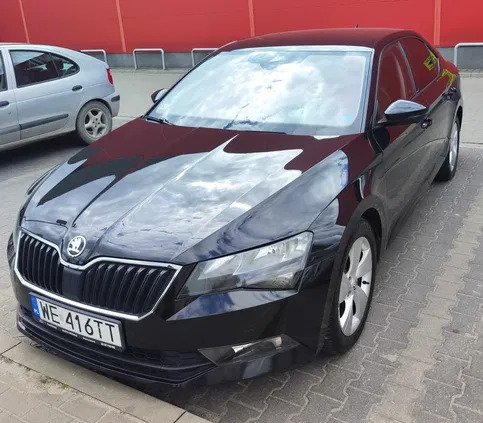 skoda superb Skoda Superb cena 61900 przebieg: 299000, rok produkcji 2018 z Warszawa